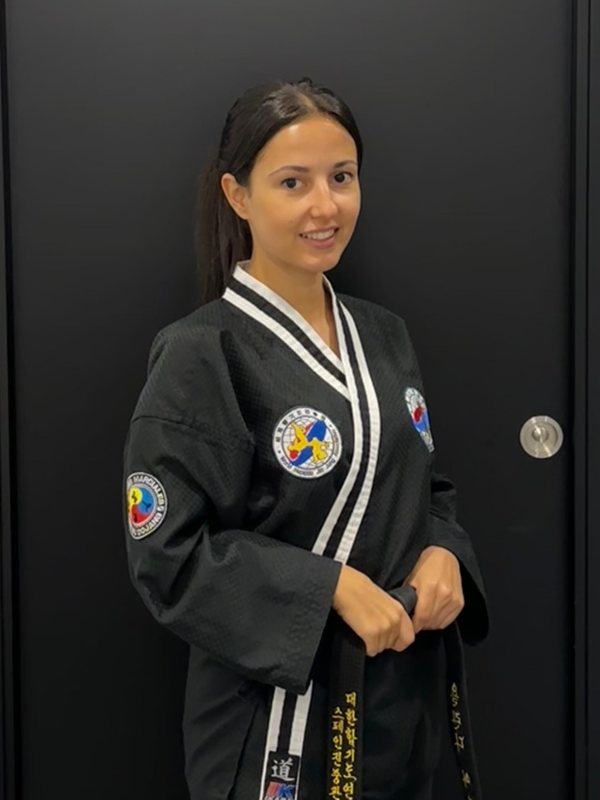 Retrato de Yolanda Abal Alonso, Maestra de Artes Marciales y directora de Sam Mu Dojang