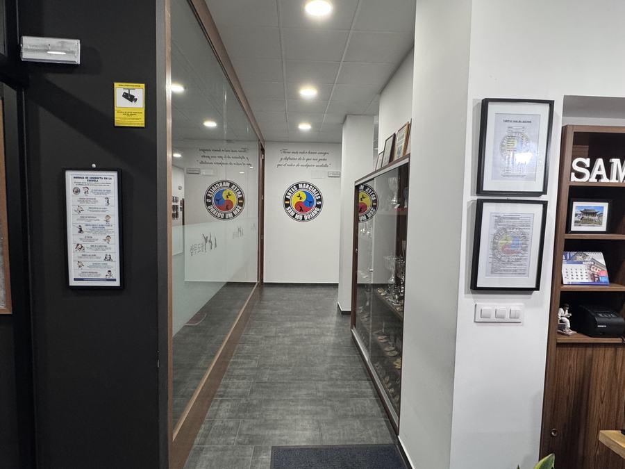 Entrada de la escuela
